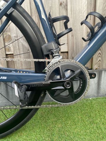 Brugt Focus IZALCO MAX 9.7 2024 2024 Road & Gravel — billede 4 af 9
