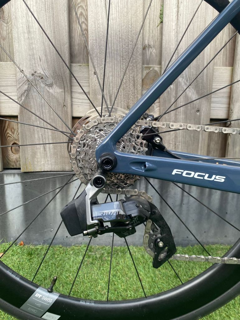 Brugt Focus IZALCO MAX 9.7 2024 2024 Road & Gravel — billede 5 af 9