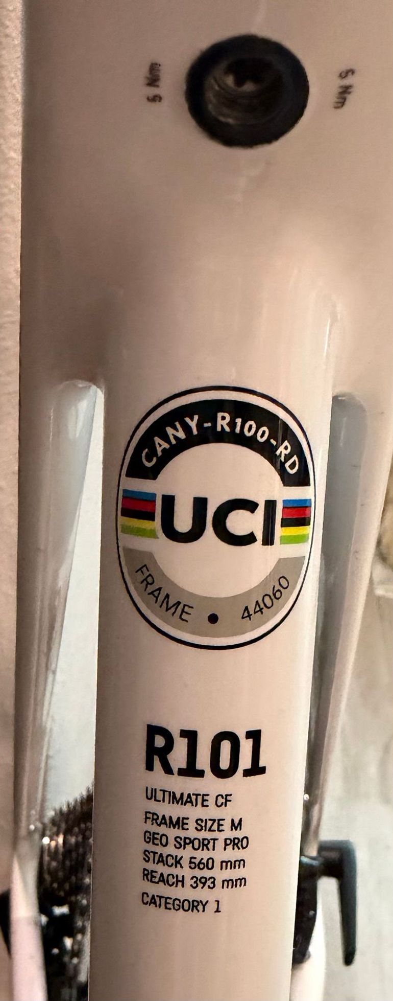 Used Canyon Ultimate CF 7 Di2 2027 2027 Road & Gravel, White — image 5 of 6