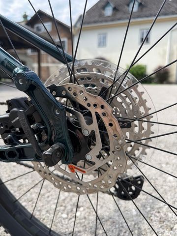 Used Kona Cinder cone Shimano Deore 2022 Mountainbike, Green — image 11 of 12