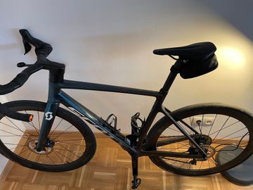 Używany Scott Addict RC 40 2023 2023 Road & Gravel — zdjęcie 3 z 4