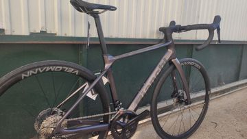 Bianchi Infinito 105 2024 2024 Road & Gravel usato, Nero — immagine 5 di 6