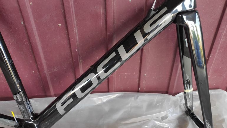 Brugt Focus IZALCO MAX 8.8 2021 Frameset 2021 Road & Gravel — billede 2 af 5