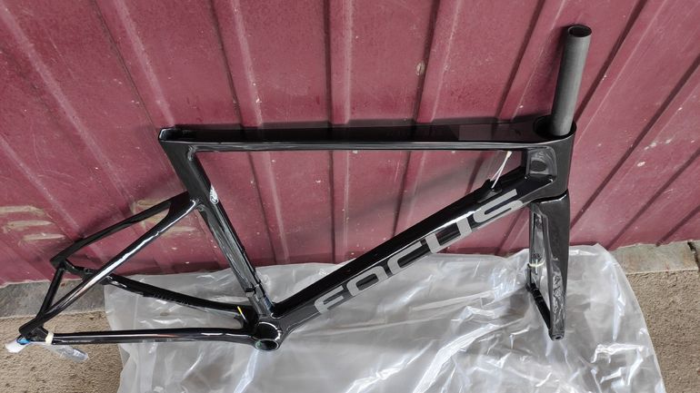 Brugt Focus IZALCO MAX 8.8 2021 Frameset 2021 Road & Gravel — billede 4 af 5