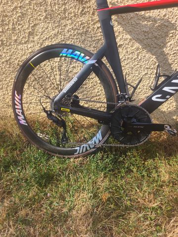 Używany Canyon Aeroad CF SL 7 Disc 2023 2023 Road & Gravel — zdjęcie 2 z 16