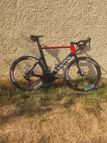 Używany Canyon Aeroad CF SL 7 Disc 2023 2023 Road & Gravel — zdjęcie 1 z 16