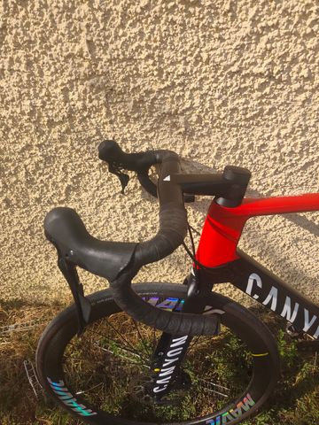Używany Canyon Aeroad CF SL 7 Disc 2023 2023 Road & Gravel — zdjęcie 12 z 16