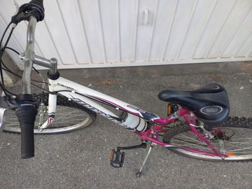 Gebrauchtes Montana 2015 Mountainbike, Rot — Bild 2 von 3