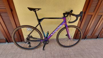 Canyon Inflite CF SL 5 2025 2025 Road & Gravel usato, Viola — immagine 1 di 6