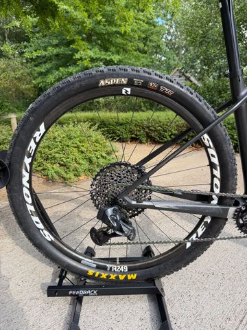 Gebrauchtes Canyon CF SL 8.0 2020 Mountainbike, Schwarz — Bild 7 von 16