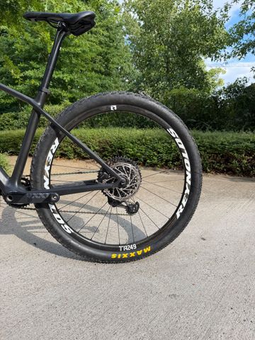 Gebrauchtes Canyon CF SL 8.0 2020 Mountainbike, Schwarz — Bild 12 von 16