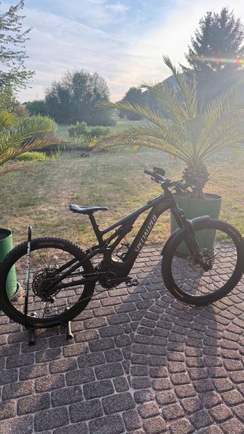 Použité Specialized Turbo Levo 3 Comp Carbon 2023 2023 MTB