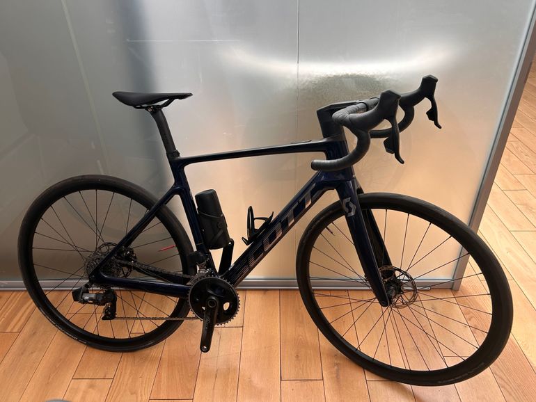 Gebrauchtes Scott Addict eRIDE 20 2022 2022 Road & Gravel, Blau — Bild 27 von 27