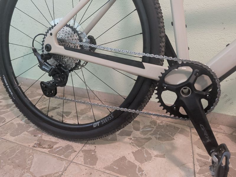 Canyon Grizl CF 7 2026 2026 Road & Gravel usato, Bianco — immagine 3 di 3