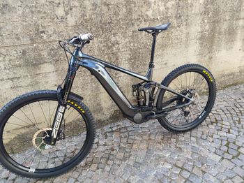 Used Giant Reign E+ 2, 2022 2022 Mountainbike, Blue, 29 — image 3 of 6