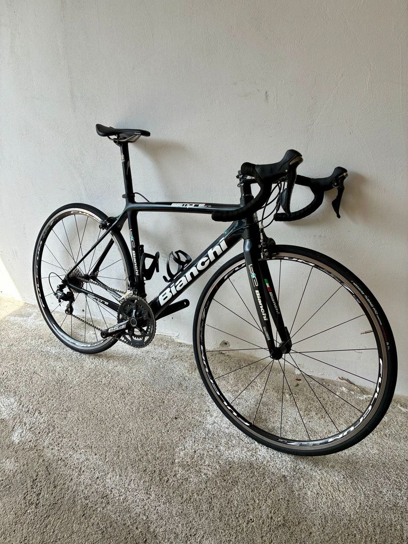 Brugt Bianchi Sempre Pro Ultegra 2014 2014 Road & Gravel — billede 1 af 13