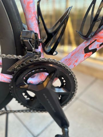Used Specialized Tarmac Shimano Ultegra Di2 2024 Road & Gravel, Red — image 4 of 16