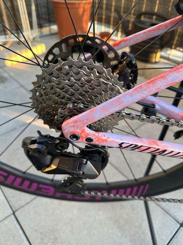Used Specialized Tarmac Shimano Ultegra Di2 2024 Road & Gravel, Red — image 5 of 16