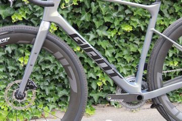 Gebrauchtes Giant Revolt Advanced Pro 0 2026 2026 Road & Gravel, Hellgrau — Bild 31 von 39