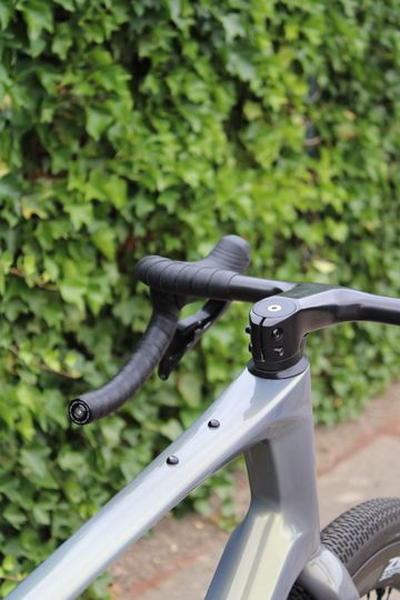 Gebrauchtes Giant Revolt Advanced Pro 0 2026 2026 Road & Gravel, Hellgrau — Bild 16 von 39
