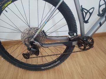 Used Lapierre Prorace 3.9 2022 2022 Mountainbike, Light Gray — image 3 of 4