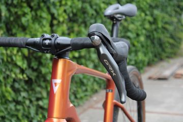 Used Giant Revolt Advanced 2 2025 2025 Road & Gravel, Orange — image 8 of 36