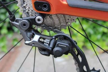 Used Giant Revolt Advanced 2 2025 2025 Road & Gravel, Orange — image 18 of 36