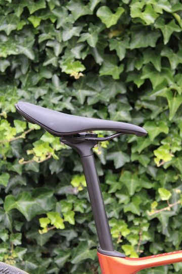 Used Giant Revolt Advanced 2 2025 2025 Road & Gravel, Orange — image 31 of 36