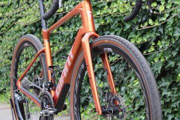 Used Giant Revolt Advanced 2 2025 2025 Road & Gravel, Orange — image 35 of 36
