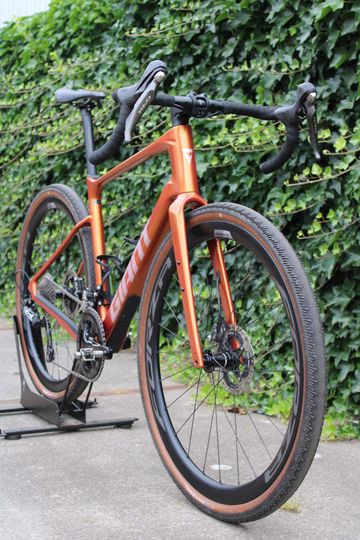 Used Giant Revolt Advanced 2 2025 2025 Road & Gravel, Orange — image 34 of 36