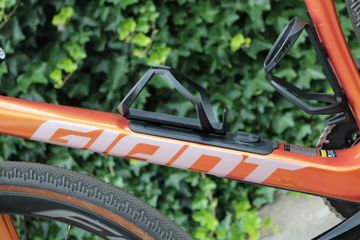 Used Giant Revolt Advanced 2 2025 2025 Road & Gravel, Orange — image 9 of 36