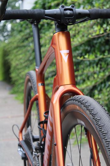 Used Giant Revolt Advanced 2 2025 2025 Road & Gravel, Orange — image 28 of 36