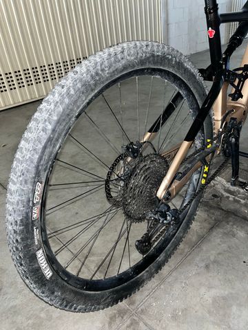 Orbea RISE H30 2022 2022 Mountainbike usato, Nero — immagine 3 di 7