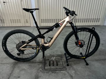 Orbea RISE H30 2022 2022 Mountainbike usato, Nero — immagine 2 di 7