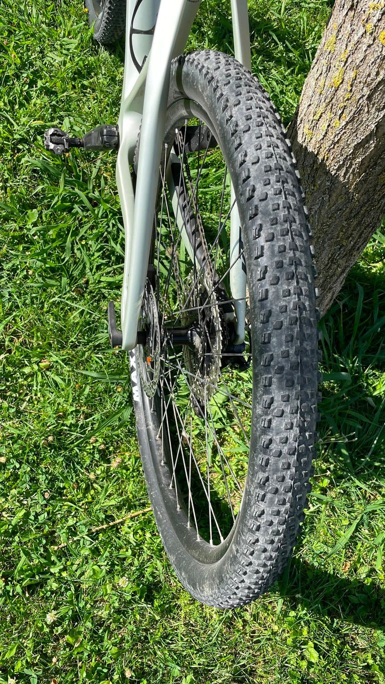 Gebrauchtes KTM MYROON PRO 2025 2025 Mountainbike, Hellgrau, 29 — Bild 5 von 11