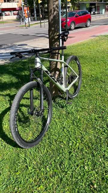 Used KTM MYROON PRO 2025 2025 Mountainbike, Light Gray, 29 — image 2 of 11