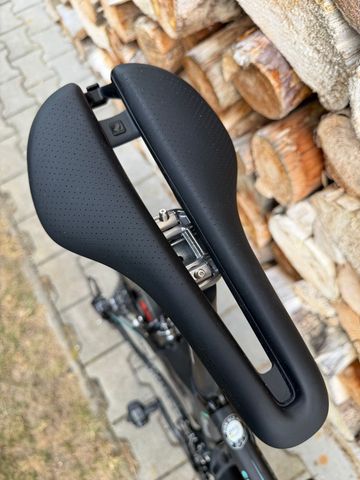 Gebrauchtes Bianchi Oltre Campagnolo Super Record 2015 Road & Gravel, Schwarz — Bild 11 von 13