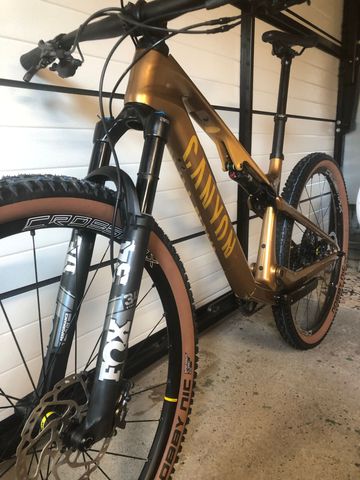 Brugt Canyon Lux Trail CF 8 2024 2024 Mountainbike — billede 4 af 15