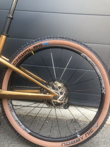 Brugt Canyon Lux Trail CF 8 2024 2024 Mountainbike — billede 8 af 15