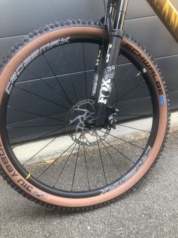 Brugt Canyon Lux Trail CF 8 2024 2024 Mountainbike — billede 9 af 15