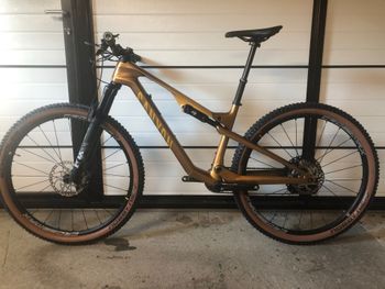 Used Canyon Lux Trail CF 8 2024 2024 MTB