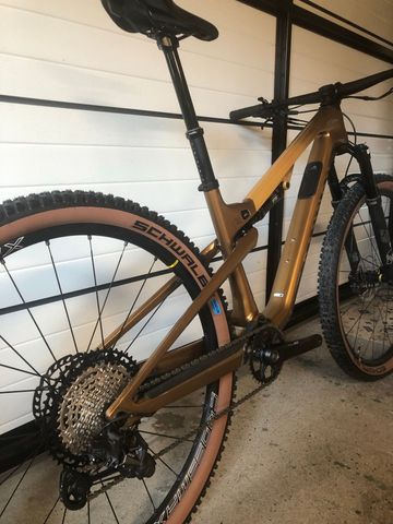 Brugt Canyon Lux Trail CF 8 2024 2024 Mountainbike — billede 3 af 15