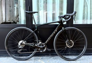 Gebrauchtes Giant Defy Advanced 1 2022 2022 Road & Gravel