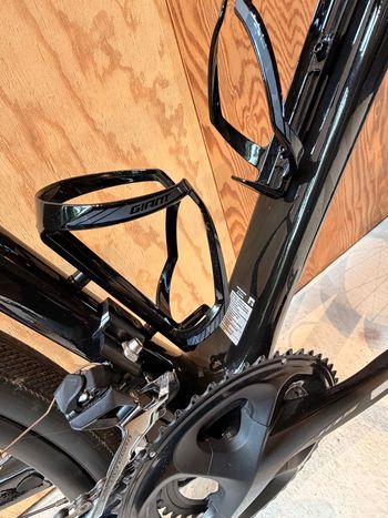 Gebrauchtes Giant Defy Advanced 1 2022 2022 Road & Gravel, Schwarz — Bild 13 von 14