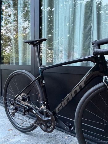 Gebrauchtes Giant Defy Advanced 1 2022 2022 Road & Gravel, Schwarz — Bild 8 von 14