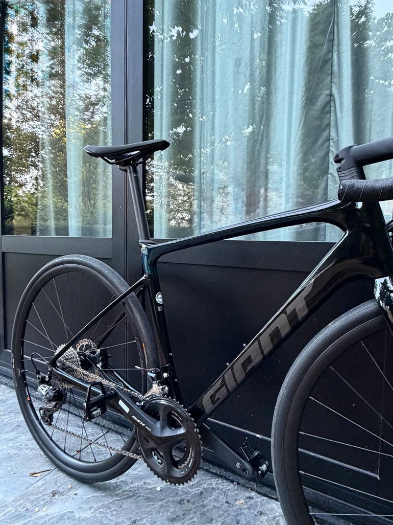 Gebrauchtes Giant Defy Advanced 1 2022 2022 Road & Gravel, Schwarz — Bild 8 von 14