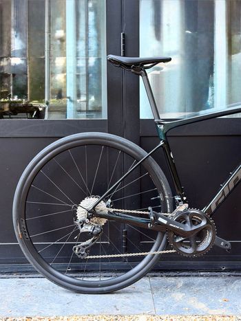 Gebrauchtes Giant Defy Advanced 1 2022 2022 Road & Gravel, Schwarz — Bild 4 von 14