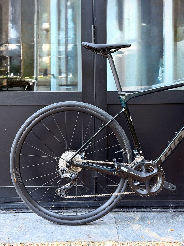 Gebrauchtes Giant Defy Advanced 1 2022 2022 Road & Gravel, Schwarz — Bild 4 von 14