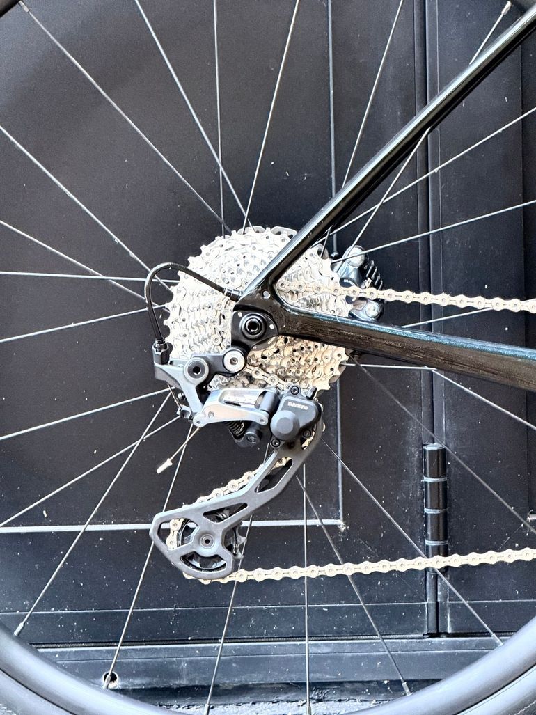 Gebrauchtes Giant Defy Advanced 1 2022 2022 Road & Gravel, Schwarz — Bild 3 von 14