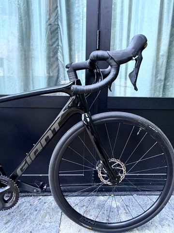 Tweedehands Giant Defy Advanced 1 2022 2022 Road & Gravel — afbeelding 7 van 14